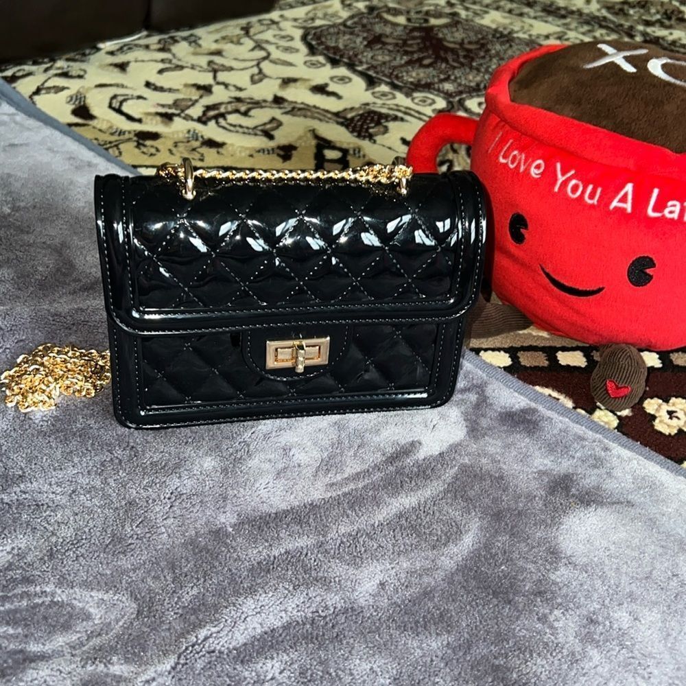 Women’s black bag with golden chain strap,NWOT